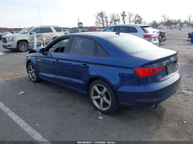 2016 AUDI A3 WAUB8GFF9G1020948 Photo 2