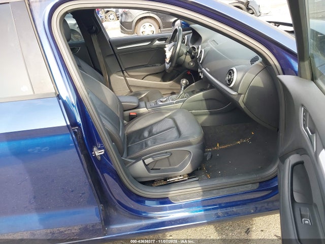 2016 AUDI A3 WAUB8GFF9G1020948 Photo 4