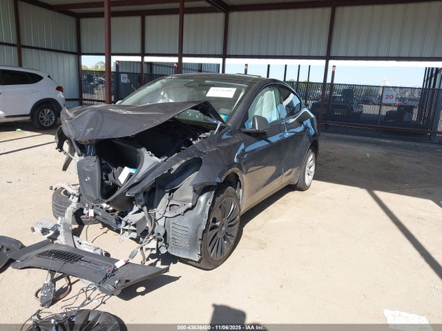2023 TESLA MODEL Y 7SAYGDEE2PA208211 Photo 1