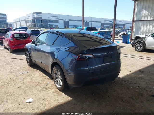 2023 TESLA MODEL Y 7SAYGDEE2PA208211 Photo 2