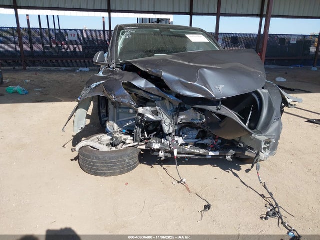 2023 TESLA MODEL Y 7SAYGDEE2PA208211 Photo 5