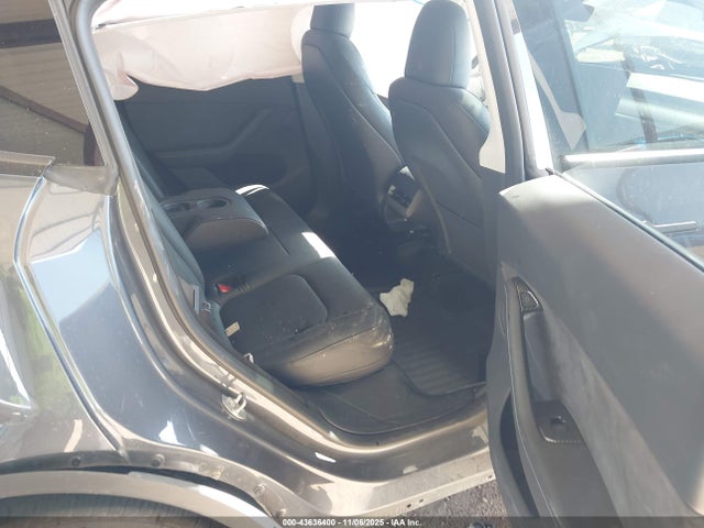 2023 TESLA MODEL Y 7SAYGDEE2PA208211 Photo 7