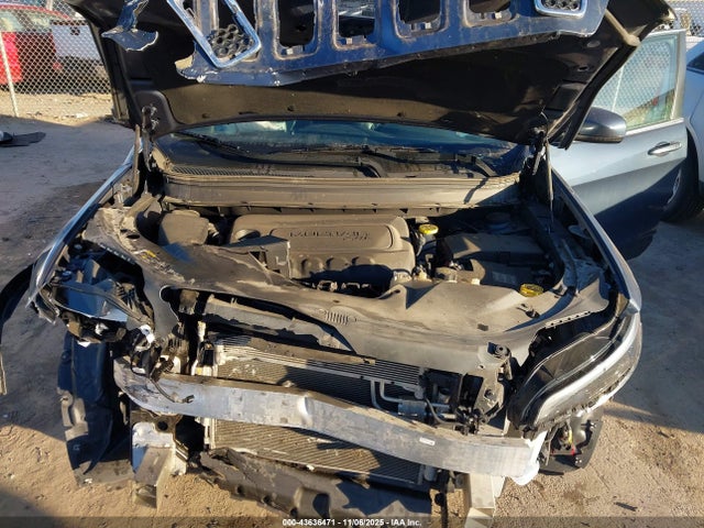 43636471 :رقم المزاد ، 1C4PJMLB9LD526298 vin ، 2020 Jeep Cherokee Latitude Plus 4x4 مزاد بيع