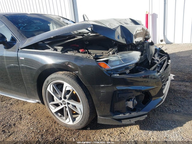 2021 AUDI A4 WAUEAAF49MA043526 Photo 5