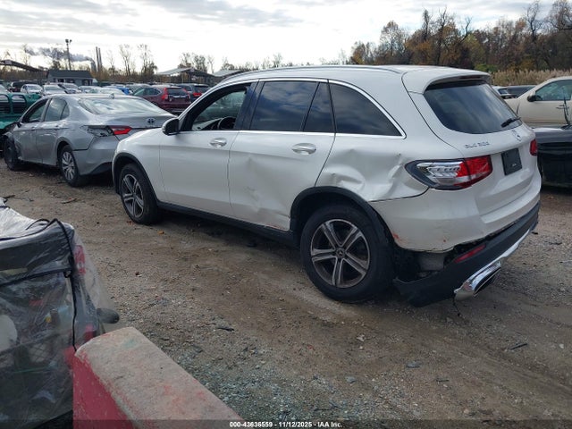 2017 MERCEDES-BENZ GLC 300 WDC0G4KB4HV009214 Photo 2