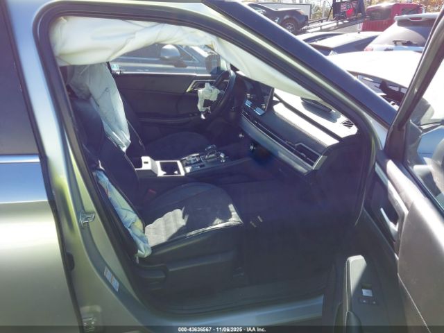 2022 MITSUBISHI OUTLANDER JA4J4UA86NZ046935 Photo 4