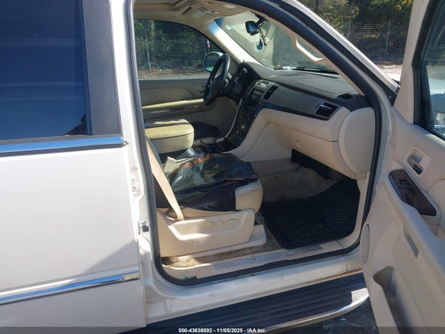 2007 CADILLAC ESCALADE ESV 1GYFK66877R238870 Photo 4