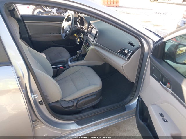 43636703 :رقم المزاد ، 5NPD84LF4HH065160 vin ، 2017 Hyundai Elantra Se مزاد بيع