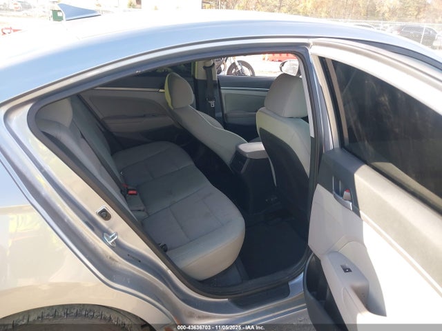 43636703 :رقم المزاد ، 5NPD84LF4HH065160 vin ، 2017 Hyundai Elantra Se مزاد بيع