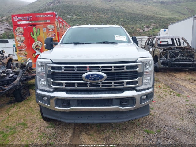 Ford F-450 Chassis Xl 2023 1FDUF4HN8PEC56869 Image 15