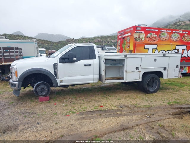Ford F-450 Chassis Xl 2023 1FDUF4HN8PEC56869 Image 17