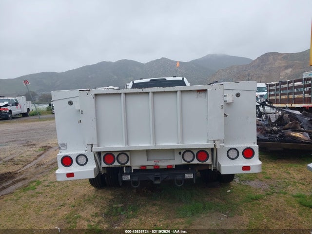 Ford F-450 Chassis Xl 2023 1FDUF4HN8PEC56869 Image 18