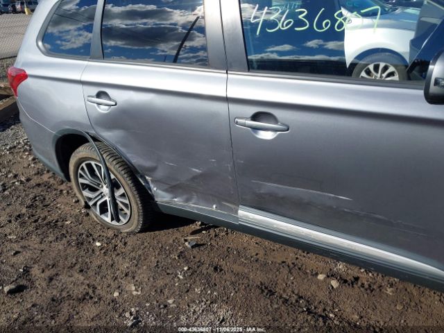 2017 MITSUBISHI OUTLANDER JA4AD3A30HZ060509 Photo 5