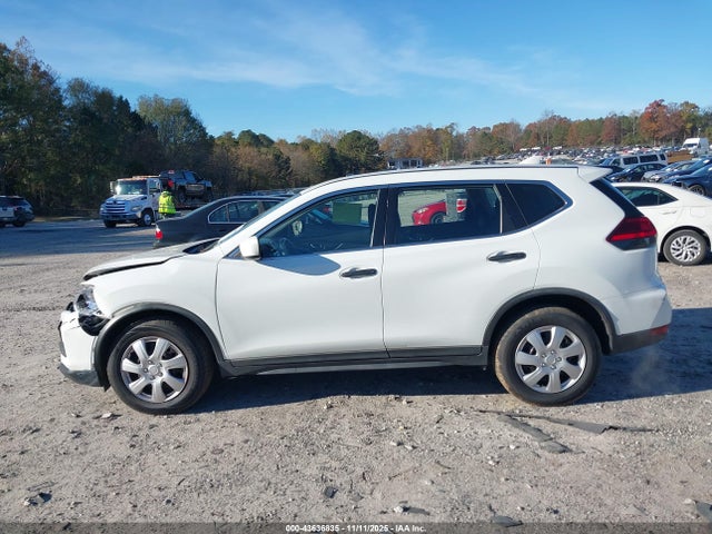 Продажа на аукционе авто 2017 Nissan Rogue S, vin: KNMAT2MTXHP560705, номер лота: 43636835