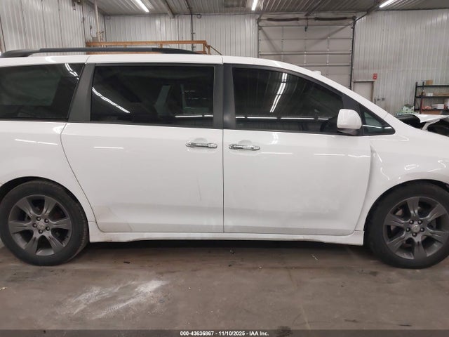 Aukcja sprzedaży 2015 Toyota Sienna Sport, vin: 5TDXK3DC2FS618019, numer aukcji: 43636867