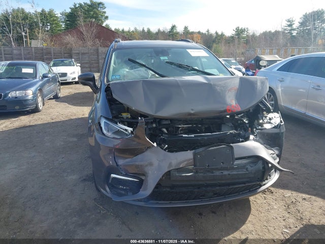 Продажа на аукционе авто 2022 Chrysler Pacifica Touring L, vin: 2C4RC1BG1NR122300, номер лота: 43636881