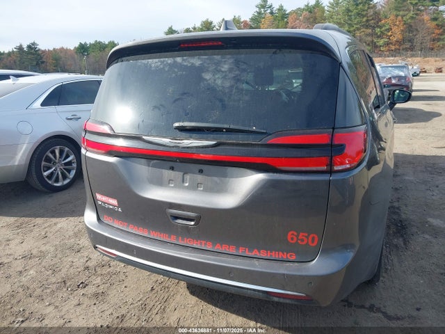Продажа на аукционе авто 2022 Chrysler Pacifica Touring L, vin: 2C4RC1BG1NR122300, номер лота: 43636881
