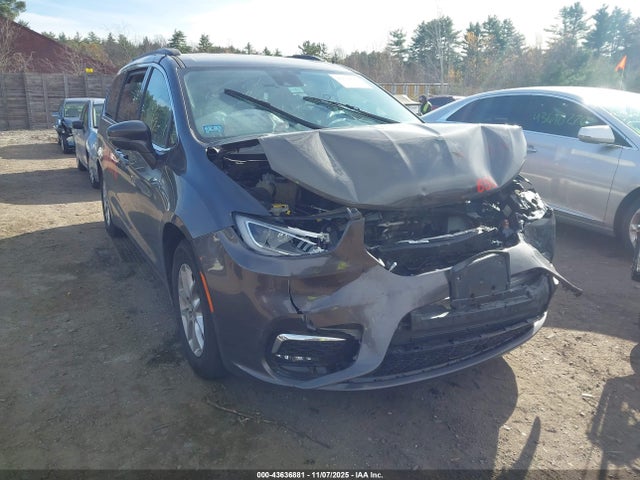 Продажа на аукционе авто 2022 Chrysler Pacifica Touring L, vin: 2C4RC1BG1NR122300, номер лота: 43636881