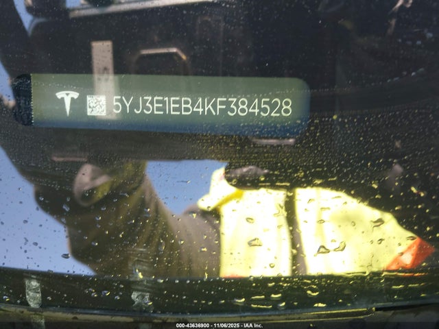 2019 TESLA MODEL 3 5YJ3E1EB4KF384528 Photo 8