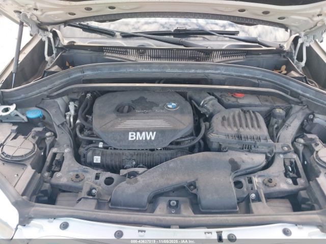 2018 BMW X1 WBXHT3C36J5K24933 Photo 9