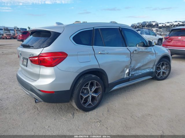 2018 BMW X1 WBXHT3C36J5K24933 Photo 3
