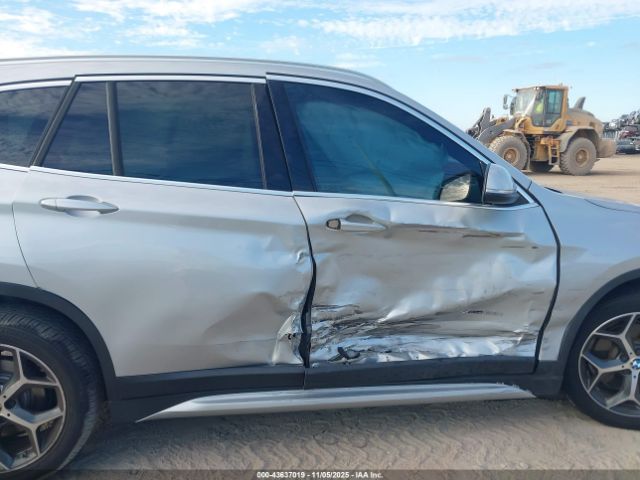 2018 BMW X1 WBXHT3C36J5K24933 Photo 5