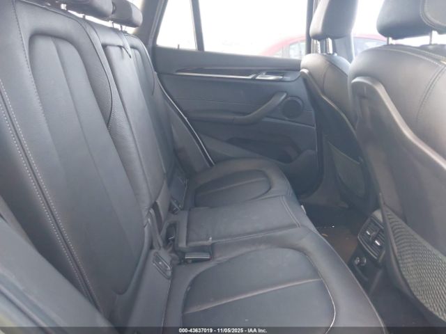 2018 BMW X1 WBXHT3C36J5K24933 Photo 7