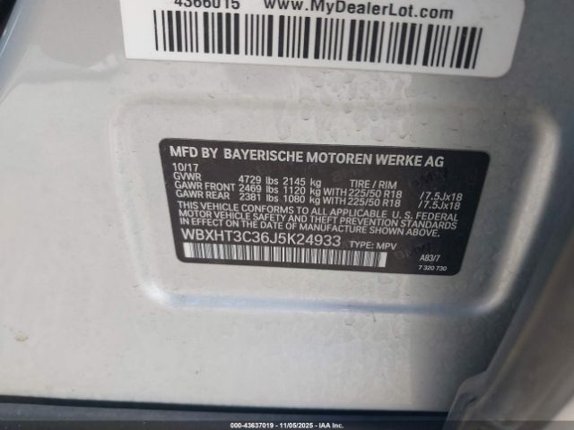 2018 BMW X1 WBXHT3C36J5K24933 Photo 8