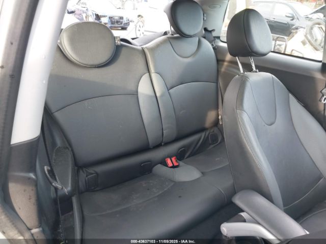 2010 MINI COOPER WMWMF3C56ATZ65399 Photo 7
