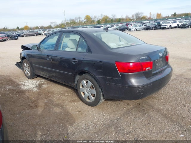 2010 HYUNDAI SONATA 5NPET4AC6AH633975 Photo 2