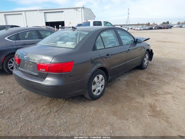 2010 HYUNDAI SONATA 5NPET4AC6AH633975 Photo 3