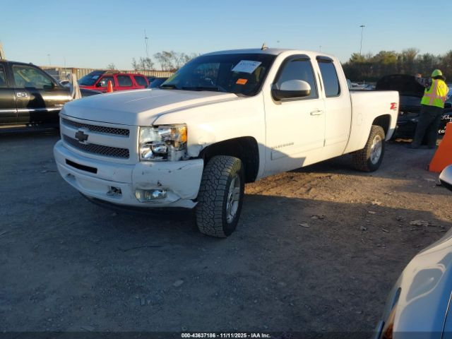 2011 CHEVROLET SILVERADO 1500 1GCRKSE30BZ242611 Photo 1