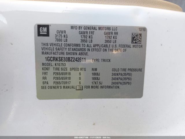 2011 CHEVROLET SILVERADO 1500 1GCRKSE30BZ242611 Photo 8