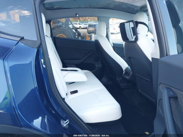 2023 TESLA MODEL Y 7SAYGDEE6PF618402 Photo 7
