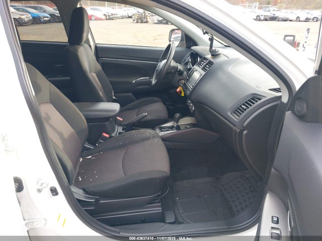 2018 MITSUBISHI OUTLANDER SPORT JA4AR3AU9JU025478 Photo 4