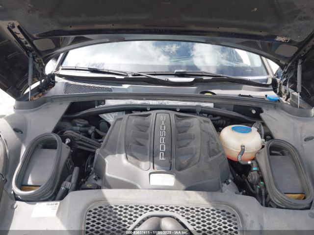 2017 PORSCHE MACAN WP1AB2A5XHLB20997 Photo 9
