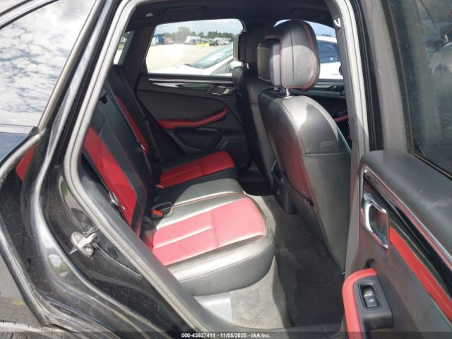 2017 PORSCHE MACAN WP1AB2A5XHLB20997 Photo 7