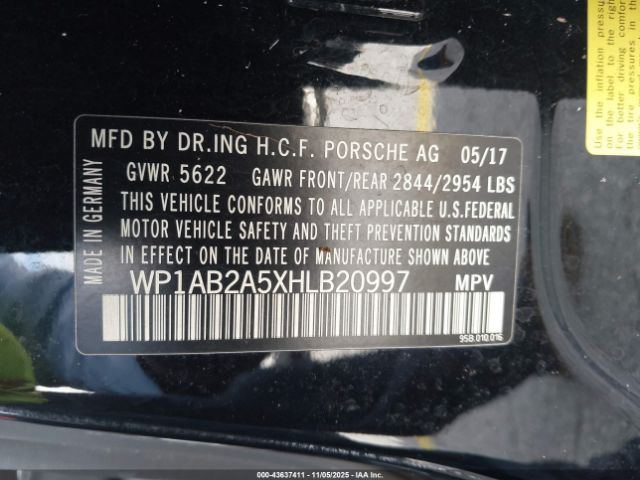 2017 PORSCHE MACAN WP1AB2A5XHLB20997 Photo 8