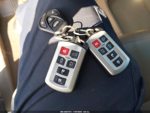 2019 TOYOTA SIENNA 5TDYZ3DC3KS967491 Photo 10