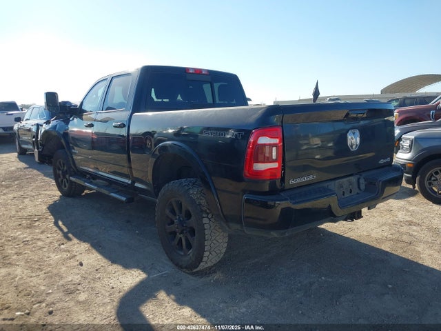 3C6UR5FL7LG111884 RAM 2500 Laramie 4x4 6&#039;4 Box