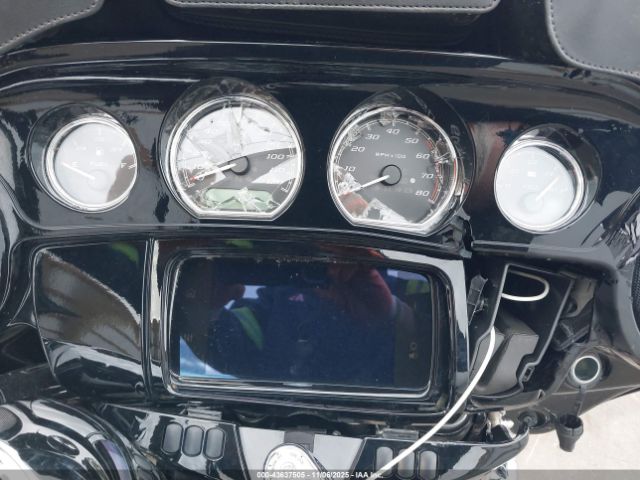 2023 HARLEY-DAVIDSON FLHXS 1HD1KRP11PB628308 Photo 6