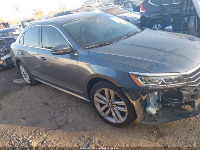 2017 VOLKSWAGEN PASSAT 1VWGT7A33HC025781