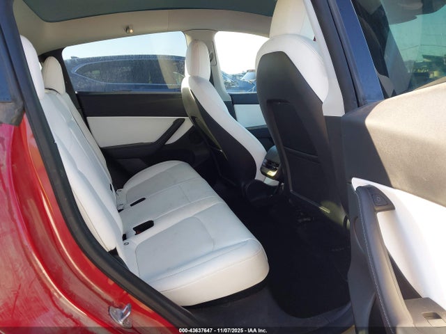 2022 TESLA MODEL Y 7SAYGDEE0NF391625 Photo 7