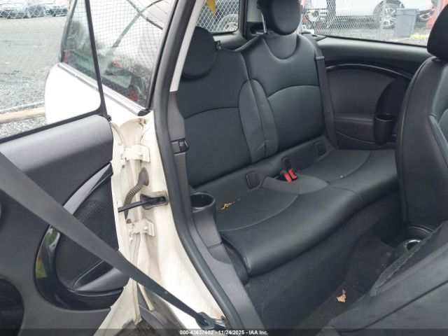 2008 MINI COOPER CLUBMAN WMWML33588TN67436 Photo 7