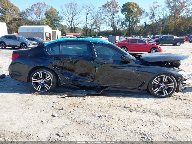 BMW 750i 2019 WBA7F0C59KGM24255 Image 13