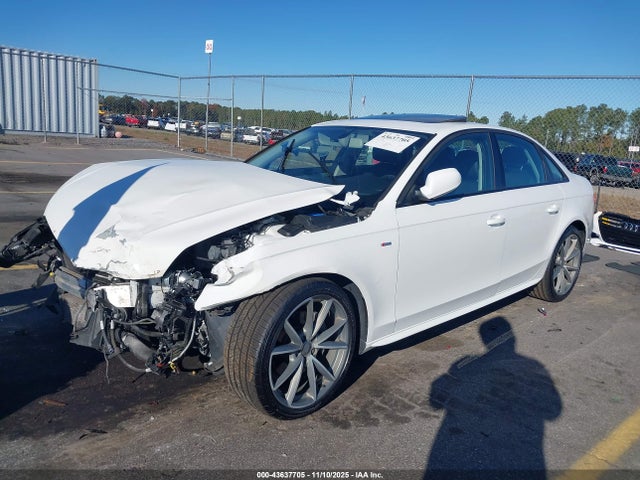 2016 AUDI A4 WAUAFAFLXGN015612 Photo 1