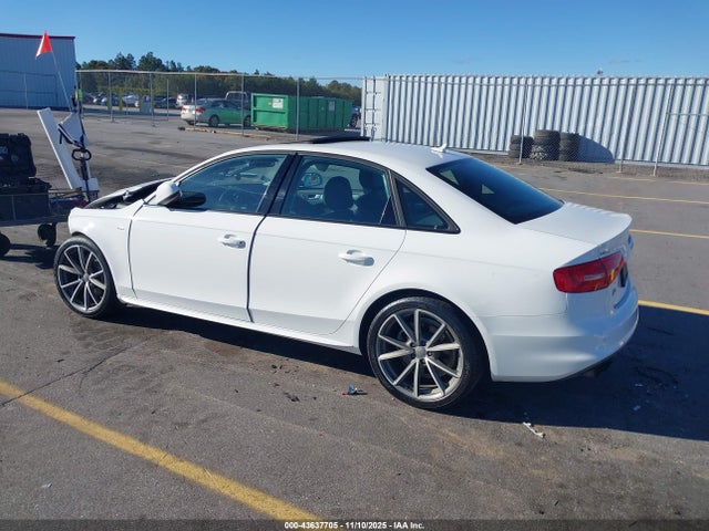 2016 AUDI A4 WAUAFAFLXGN015612 Photo 2