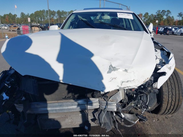 2016 AUDI A4 WAUAFAFLXGN015612 Photo 5