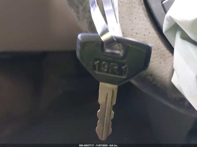 2000 CHRYSLER TOWN & COUNTRY 1C4GP64L5YB674792 Photo 10