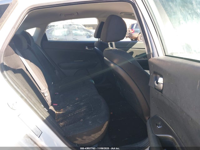 5XXGT4L39KG279324 KIA Optima Lx